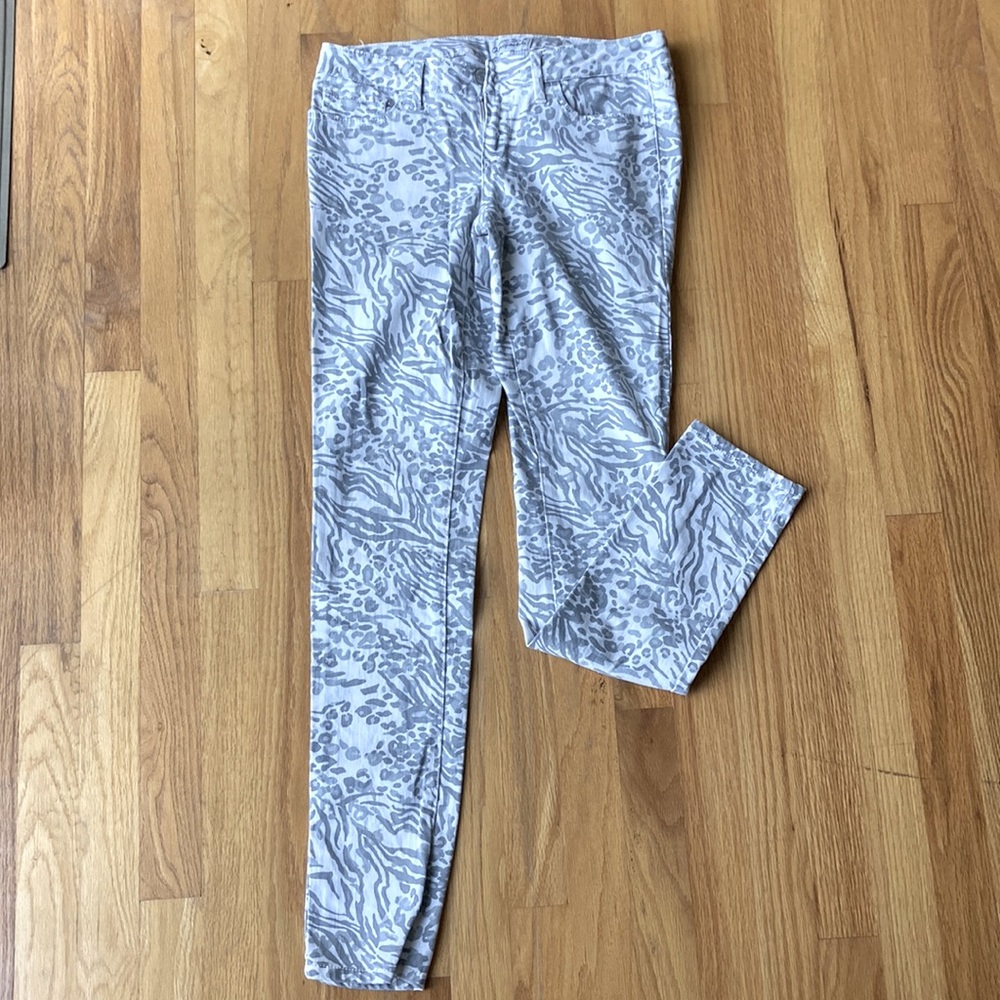 Aeropostale animal print white skinny jeans